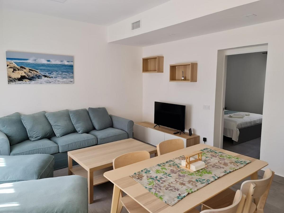 Apartamento Arenas 1 *